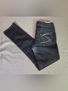 Silver Jeans Aiko Slim Boot Women’s 28x31 Dark Wash Stretch Mid Rise Denim